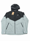 Nike Impossibly light Windrunner, seaweed